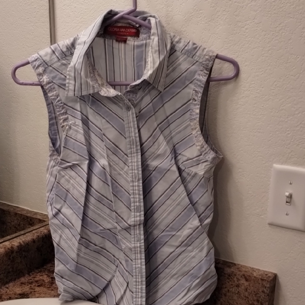 Gloria Vanderbilt Sleeveless Striped Shirt